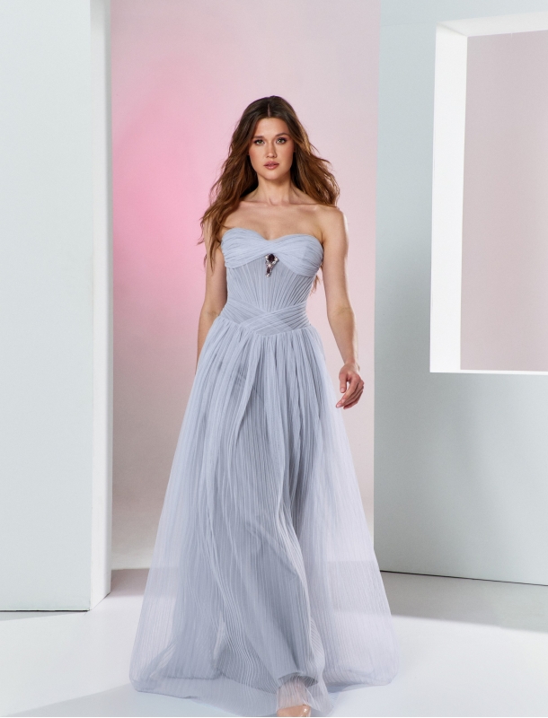 The model of the dress 1017c